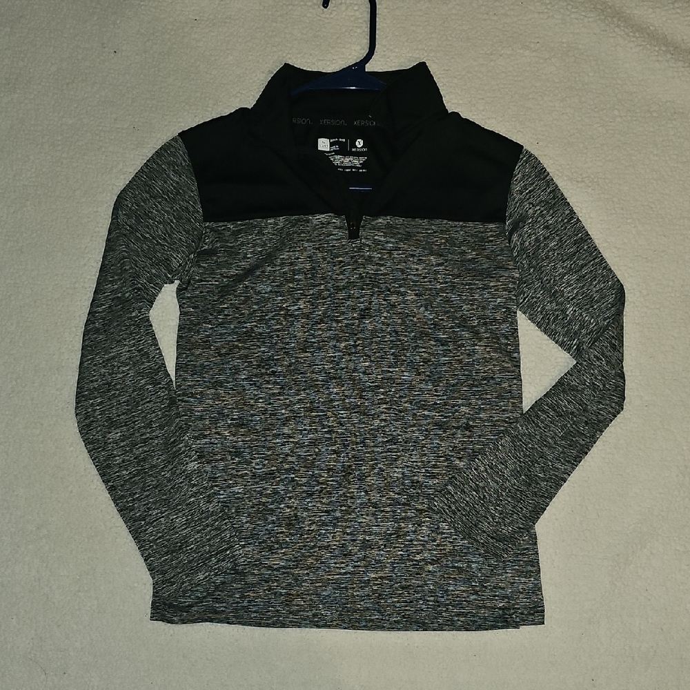 Xersion Kids Black and Gray Zip Up Top